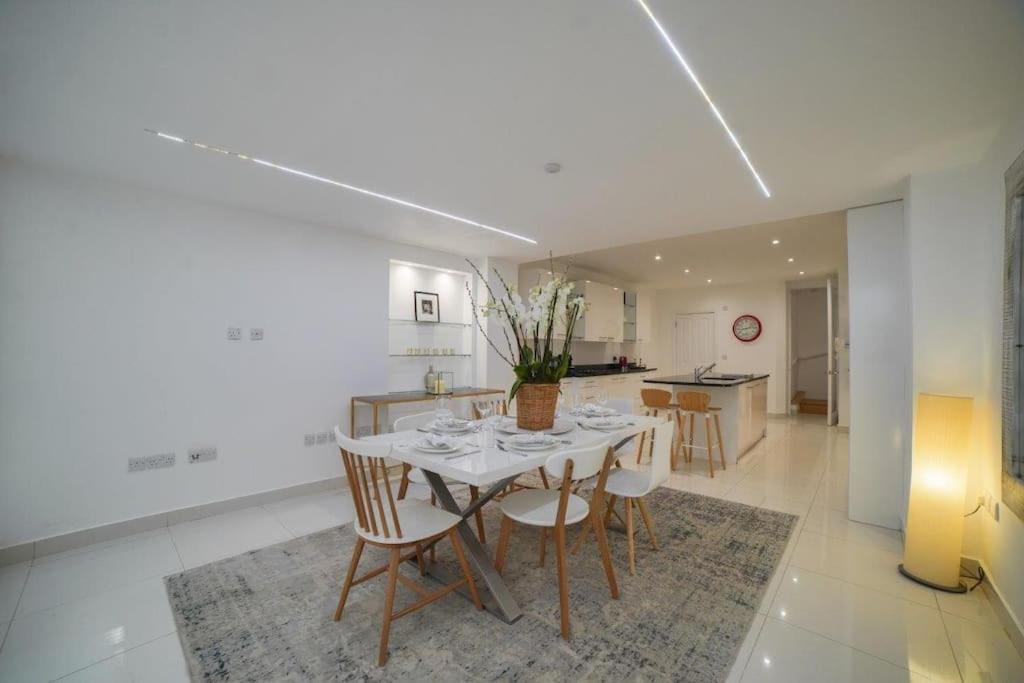 The Prestigious With Modern Elegance Appartamento Londra